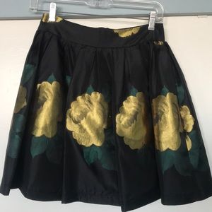 Freeway size small beautiful skirt!